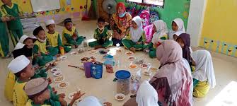 Makna Saling Memaafkan di Hari Raya sebagai Pendidikan Moral bagi Anak