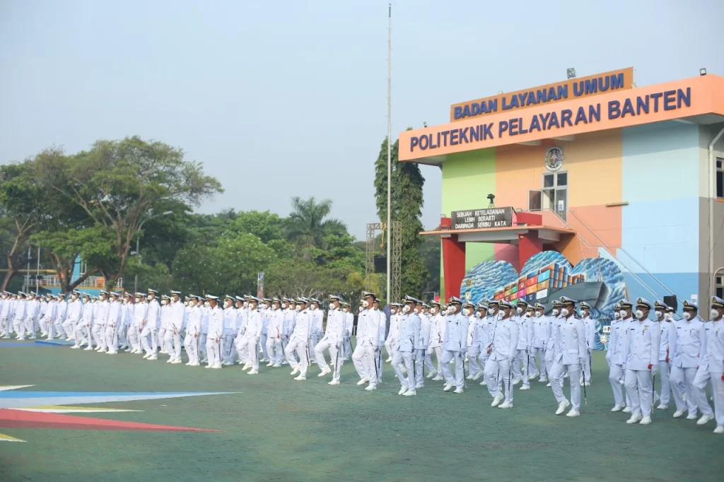 Syarat Fisik dan Psikologis Masuk Sekolah Pelayaran dan Penerbangan: Siapkah Anda?