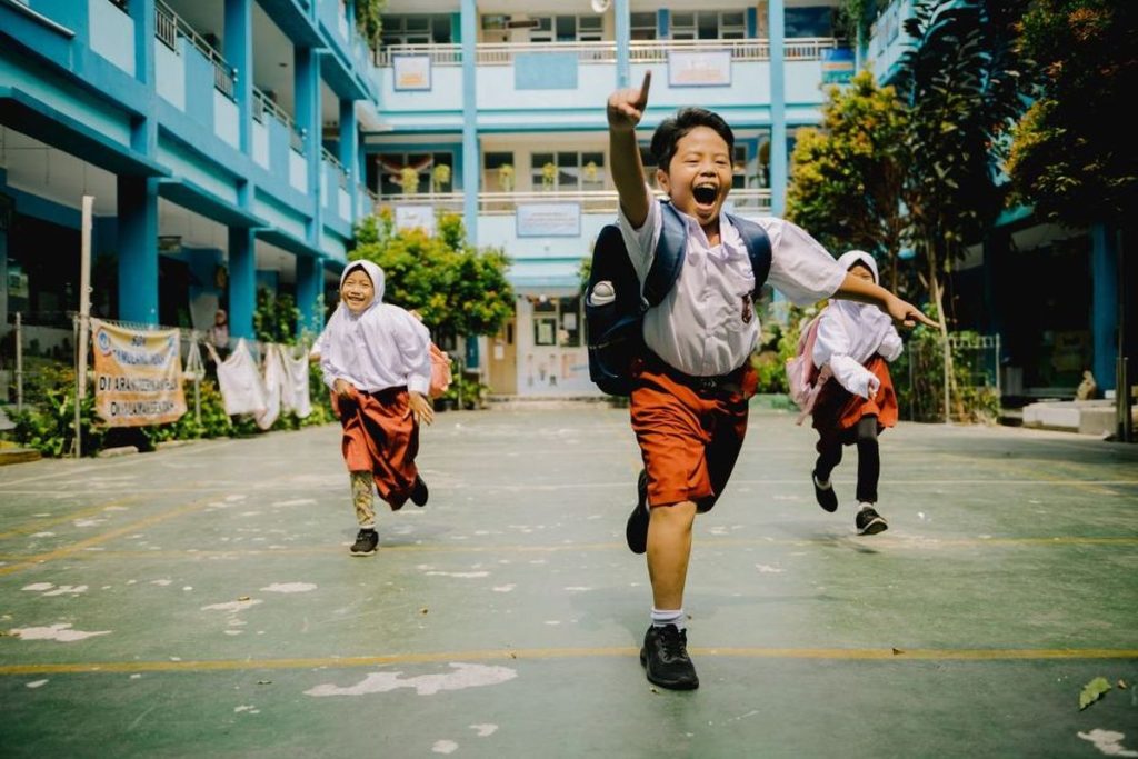 Dari Sekolah ke Dunia Nyata: Menyiapkan Anak Hadapi Tantangan Global